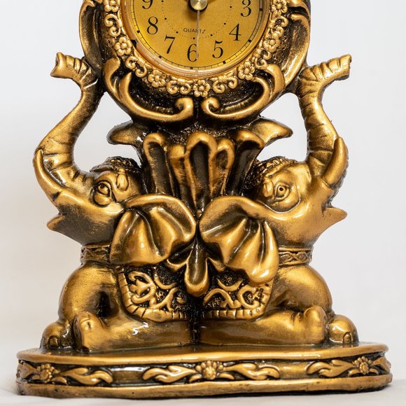 9.5" Elephant Retro Mantel Clock,Battery Operated Decorative Tabletop Clock - Picture 4 of 5